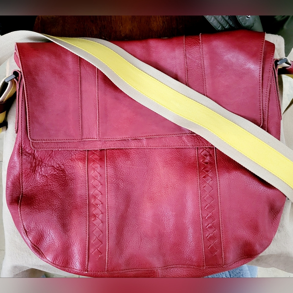 Bottega Veneta Messenger Bag